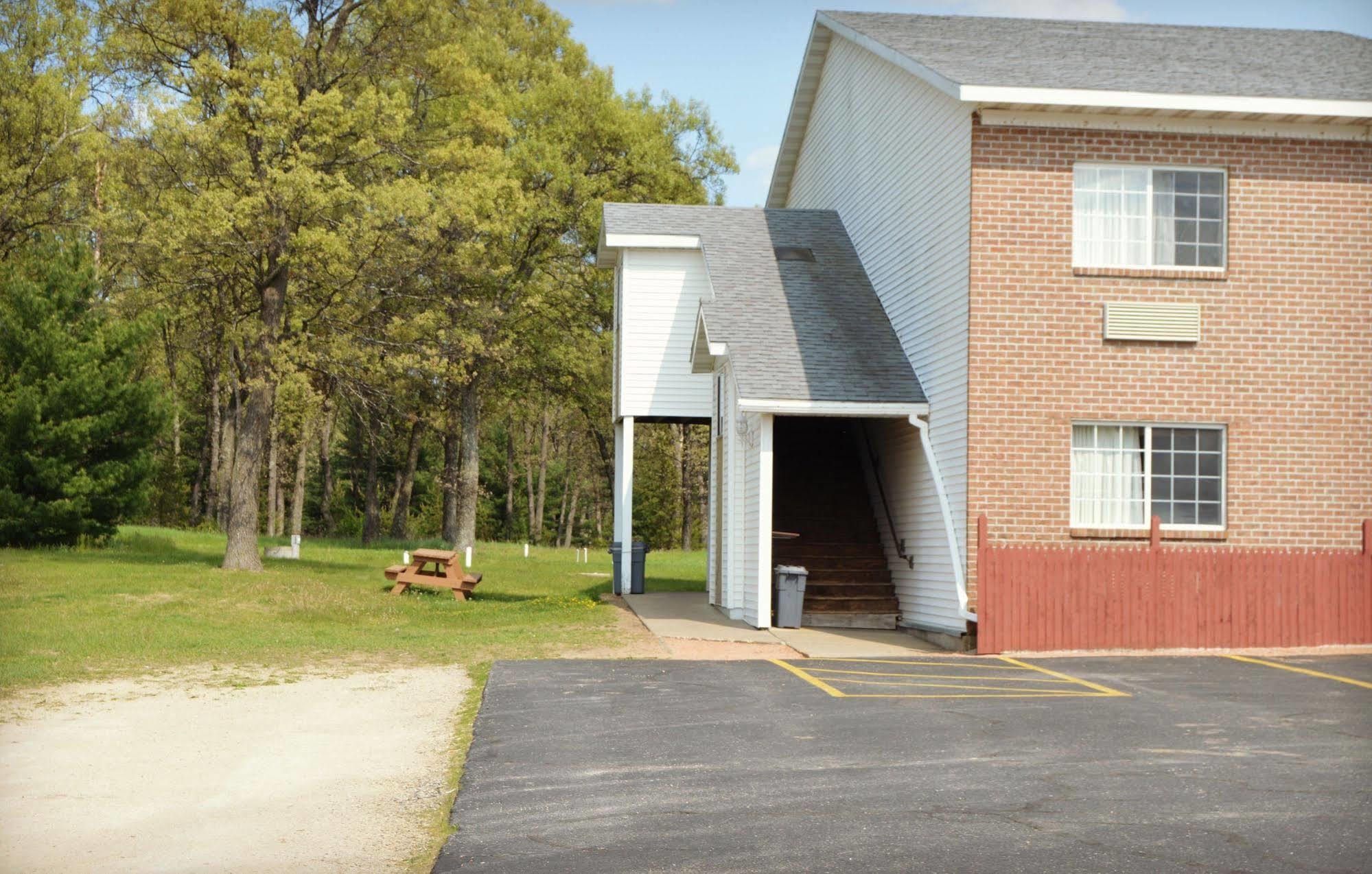 Adams Inn&Suites Exterior foto